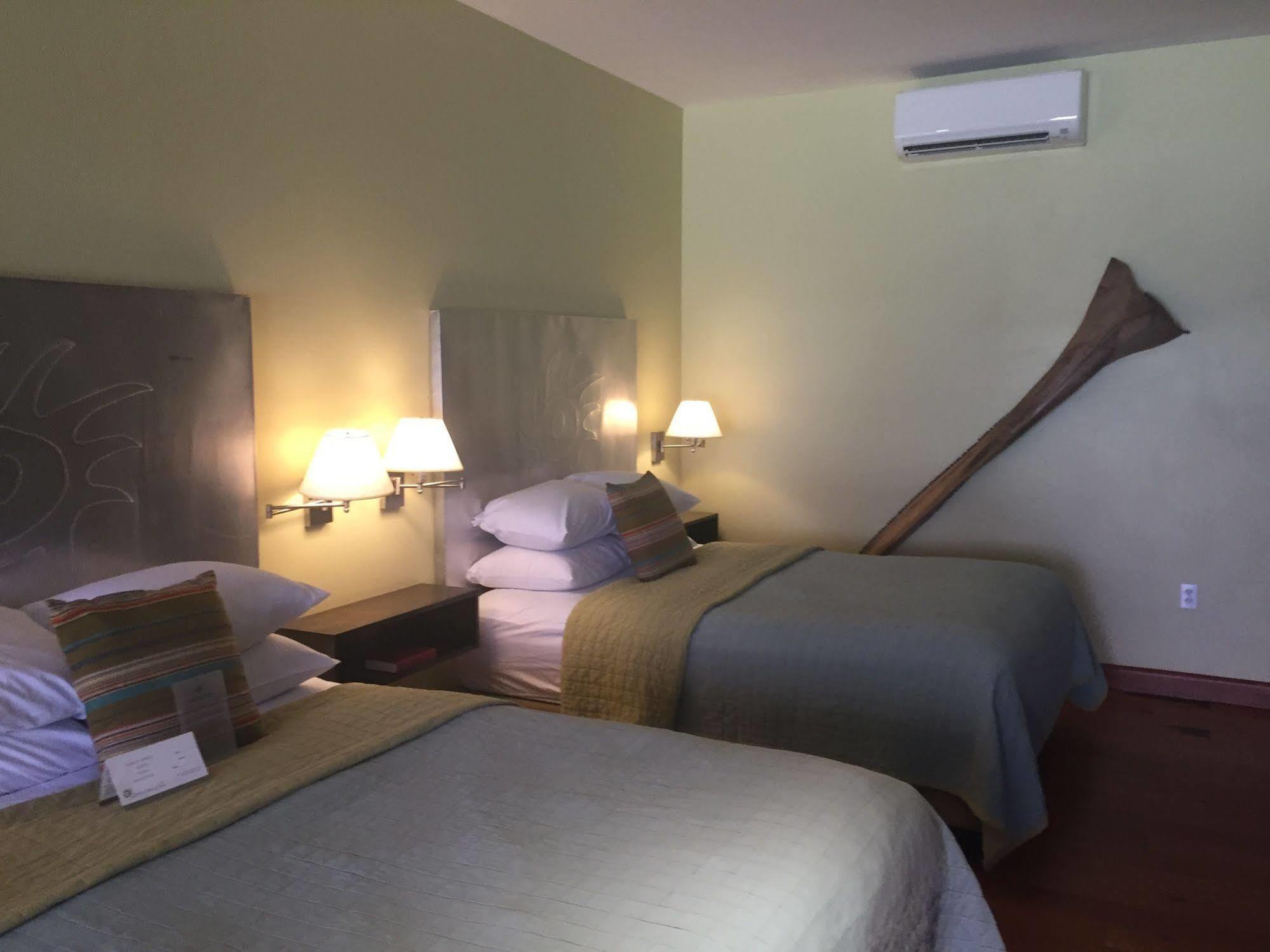 Desert Pearl Inn Спрингдейл Экстерьер фото